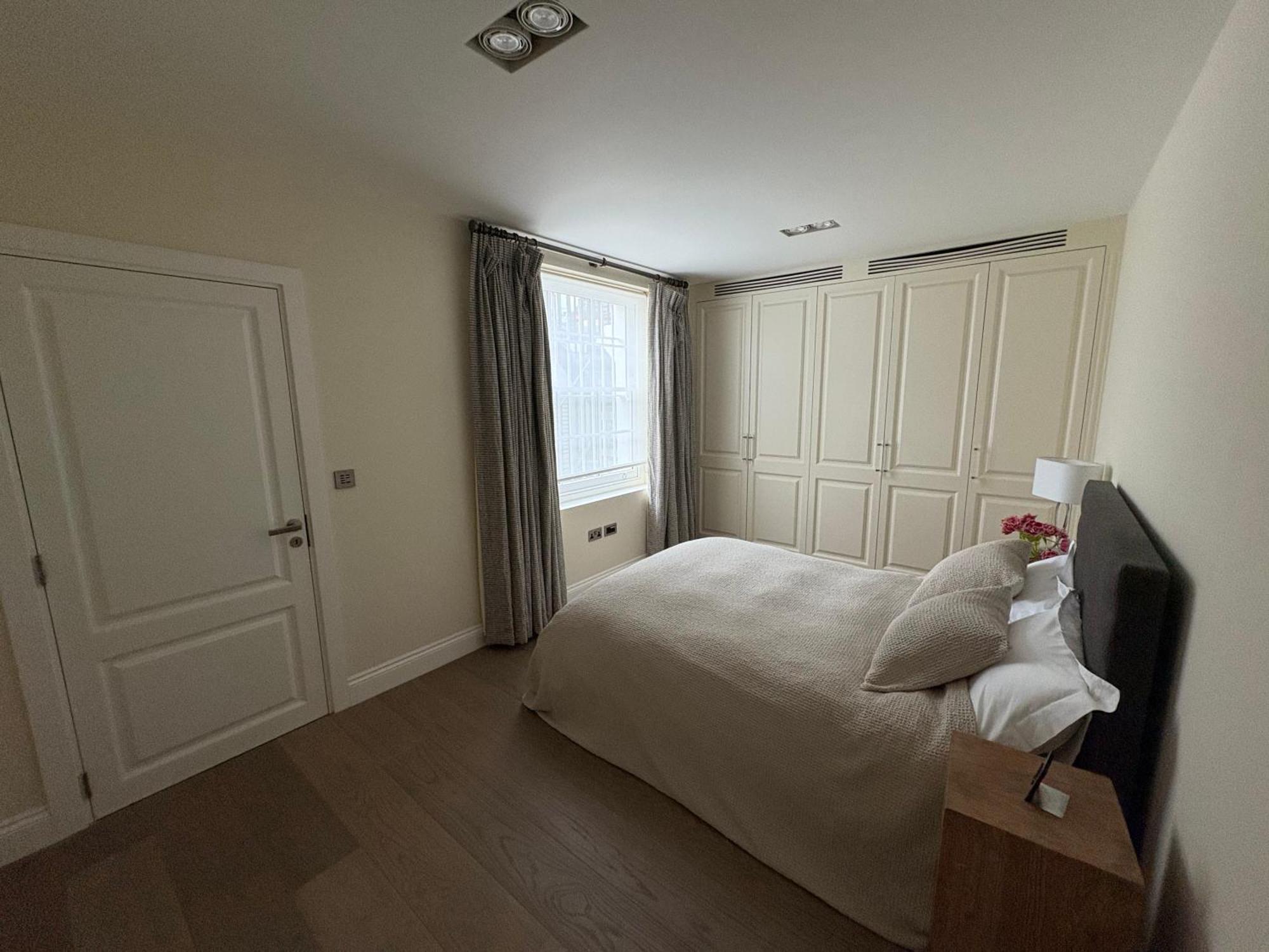 Luxury 4 Bedrooms 5 Baths 2 Receptions Family House With Garden Chelsea Villa Londra