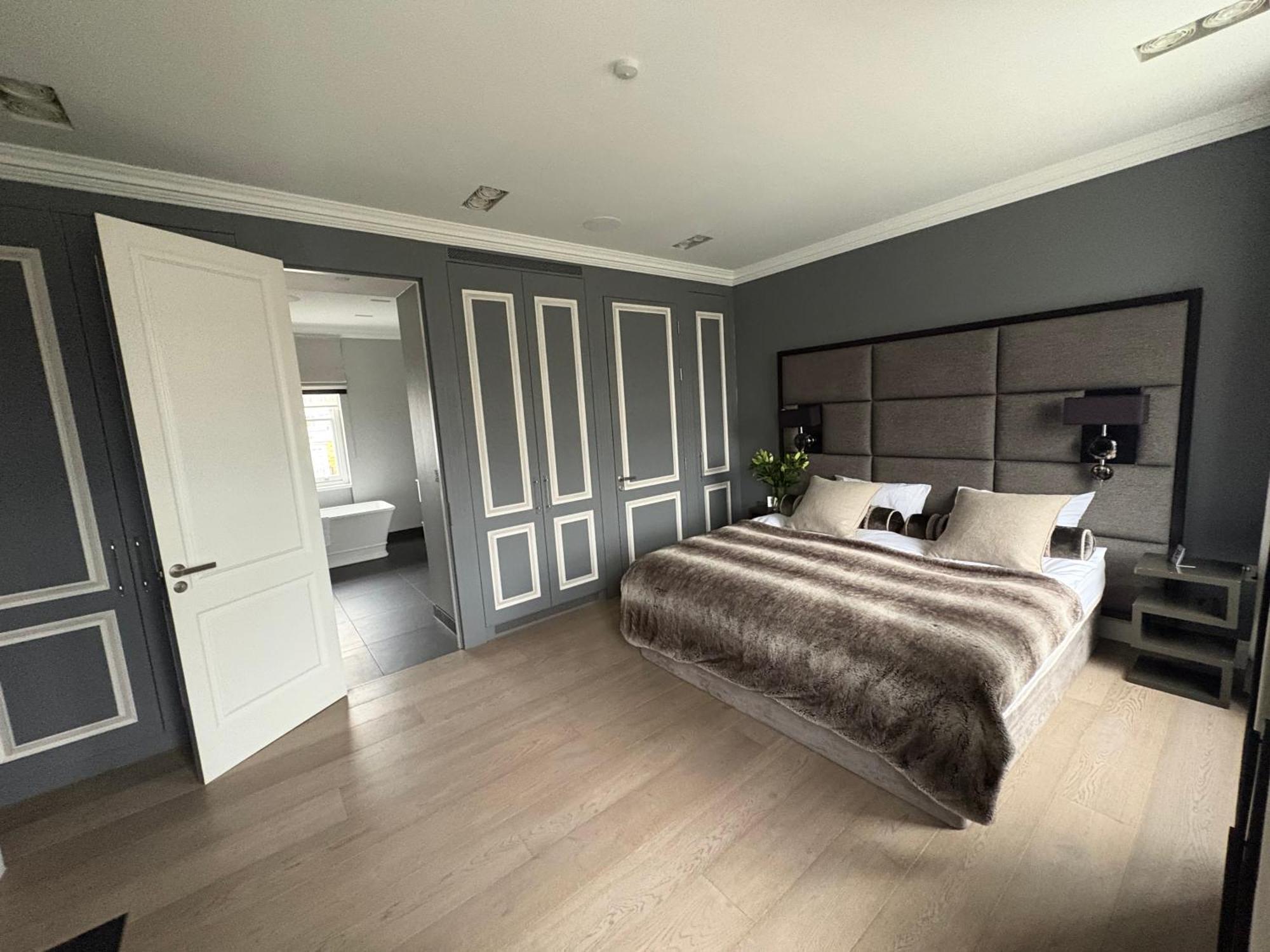 Luxury 4 Bedrooms 5 Baths 2 Receptions Family House With Garden Chelsea Londra